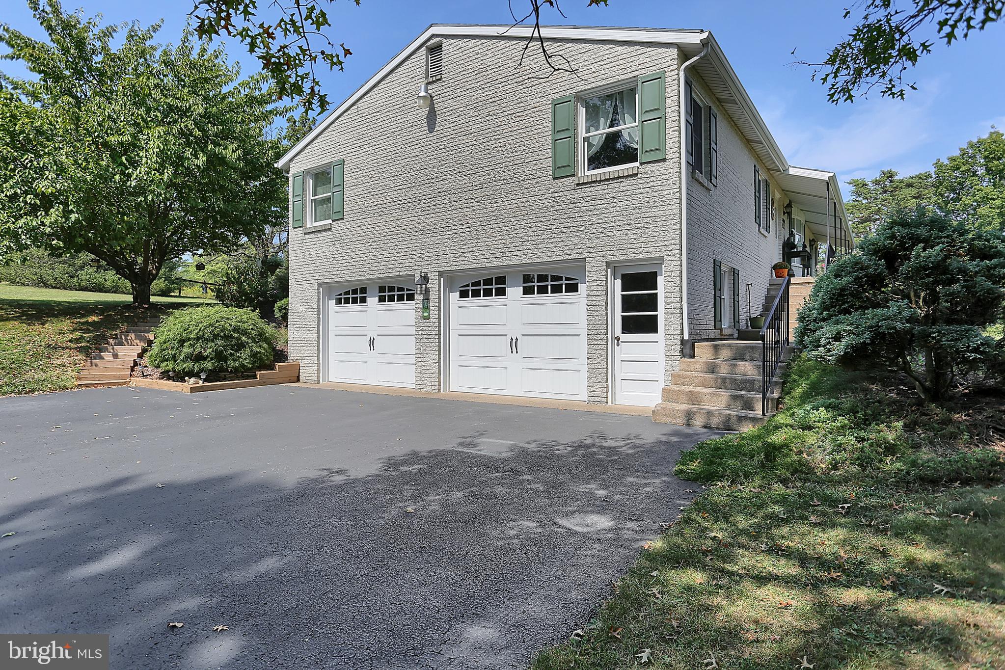 344 Rich Valley Road Carlisle, PA 17015 - Photo 3 of 38 Gallery Image 3