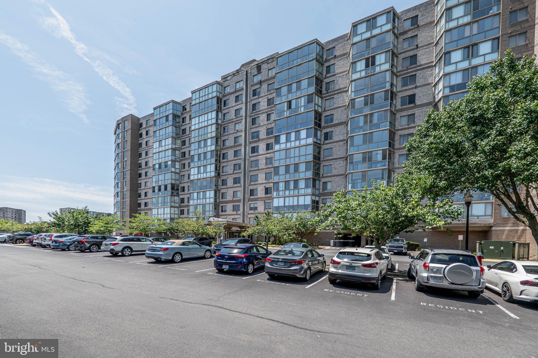 19355 Cypress Ridge Terrace, Unit 708 Leesburg, VA 20176 - Photo 4 of 36
