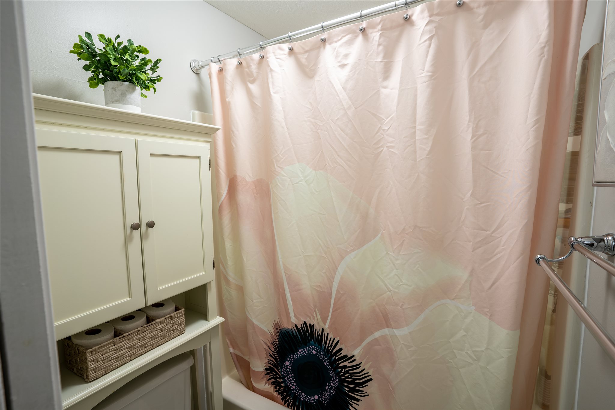 30 Old Dover Road, Unit 304 Rochester, NH 03867 - Photo 18 of 27