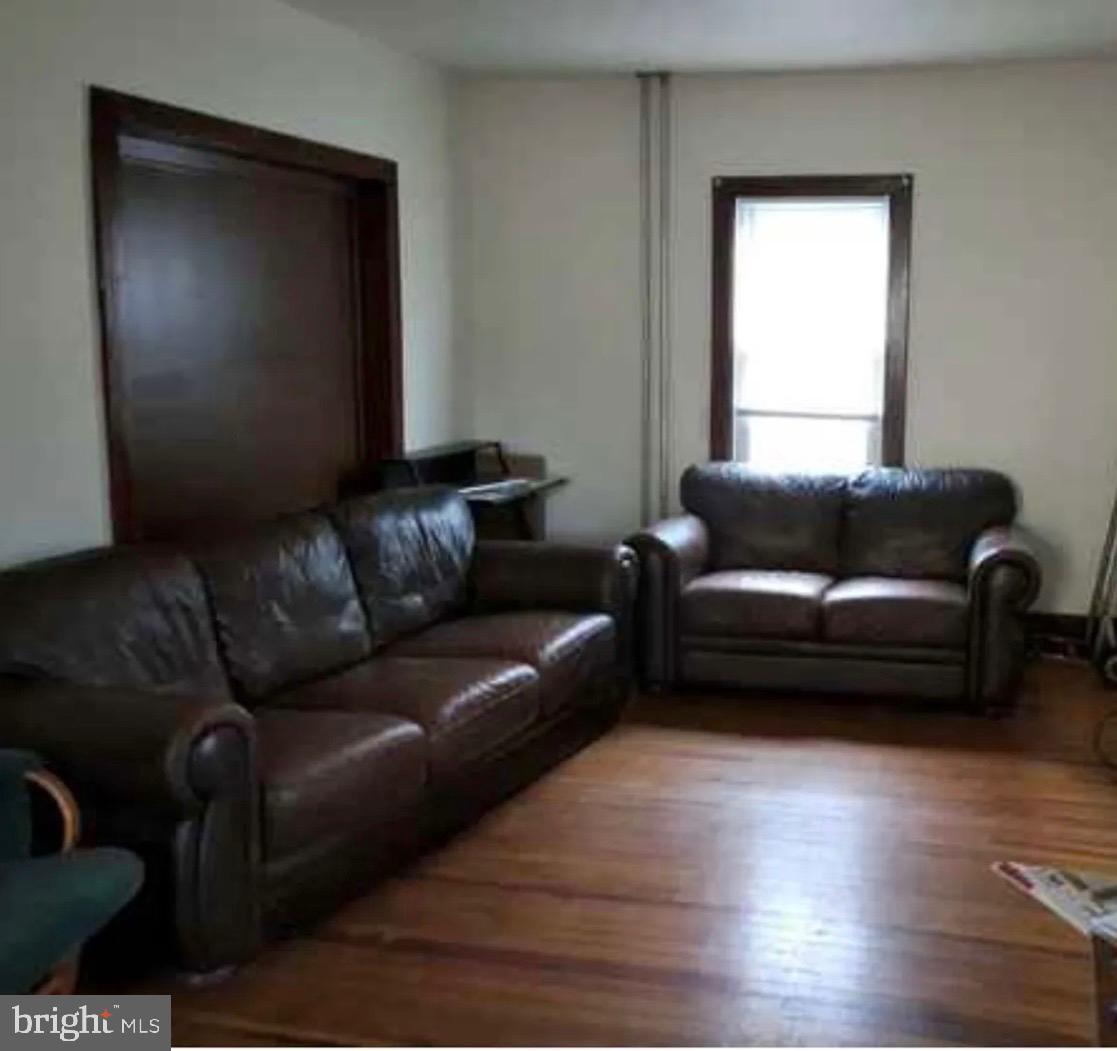 303 Ellis Street Glassboro, NJ 08028 - Photo 9 of 10