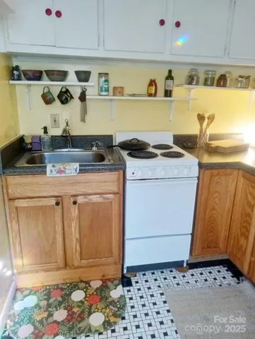 $624,000 | 17 Hubbard Avenue, Asheville, NC 28806