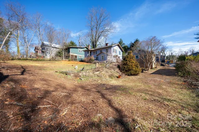 $624,000 | 17 Hubbard Avenue, Asheville, NC 28806