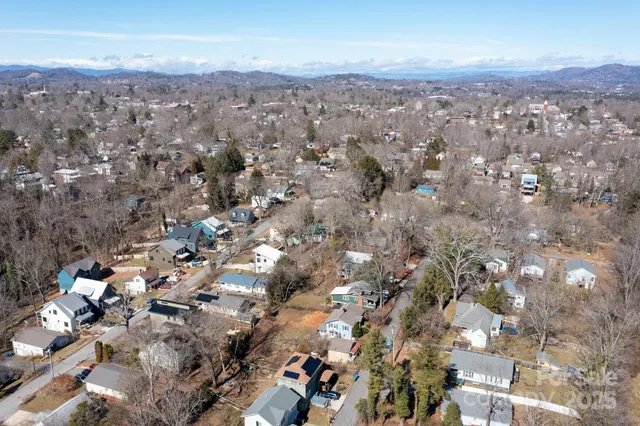 $624,000 | 17 Hubbard Avenue, Asheville, NC 28806