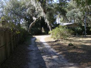 7136 Pinon Road Keystone Heights, FL 32656 - Photo 3 of 10 Driveway