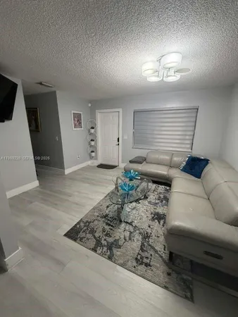 $2,600 | 6878 Northwest 173rd Drive, Unit 907, Hialeah, FL 33015
