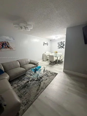 $2,600 | 6878 Northwest 173rd Drive, Unit 907, Hialeah, FL 33015