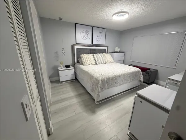 $2,600 | 6878 Northwest 173rd Drive, Unit 907, Hialeah, FL 33015