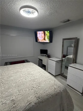 $2,600 | 6878 Northwest 173rd Drive, Unit 907, Hialeah, FL 33015