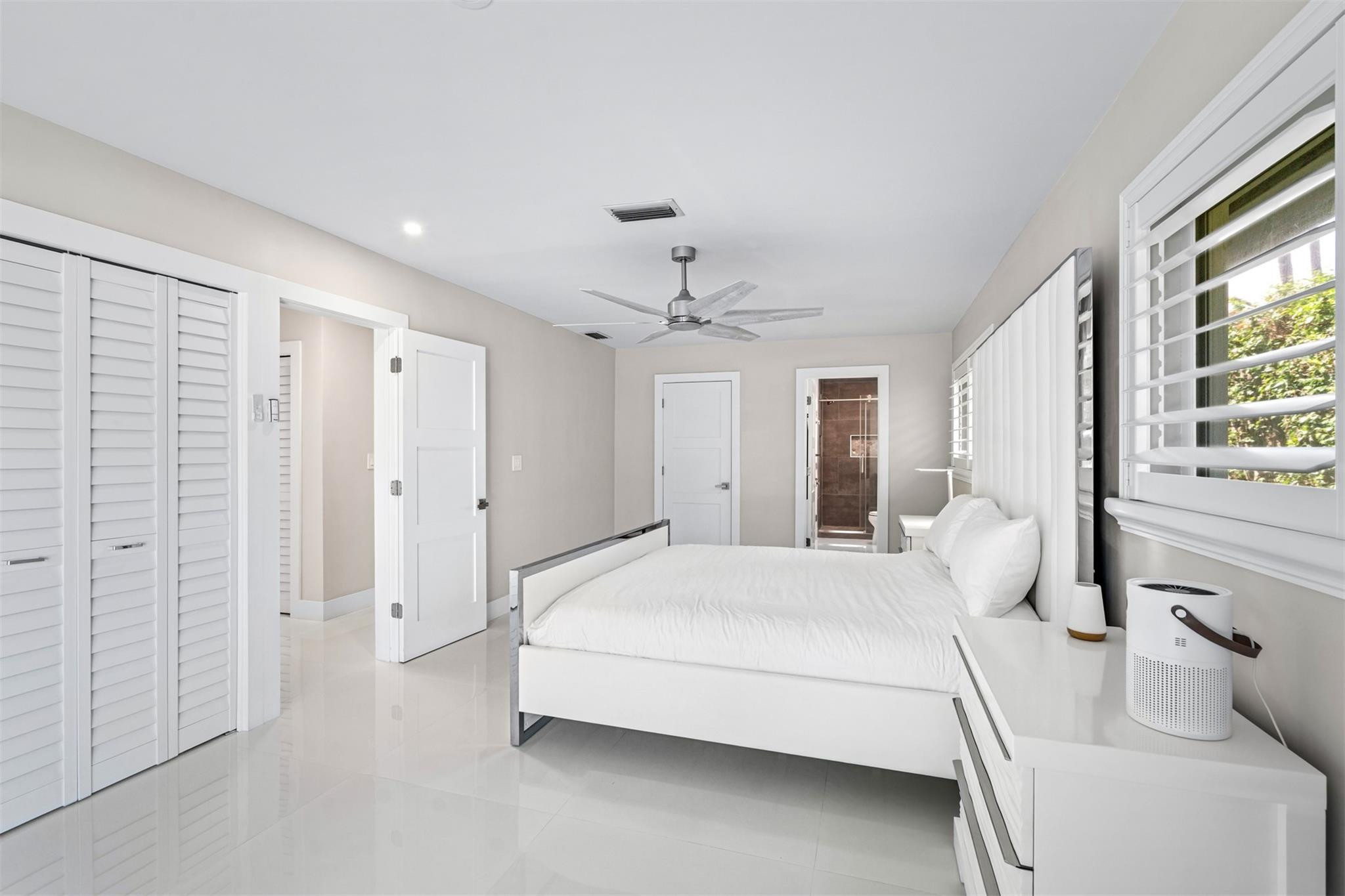 4000 Northeast 24th Avenue Lighthouse Point, FL 33064 - Photo 33 of 46 Photo 33