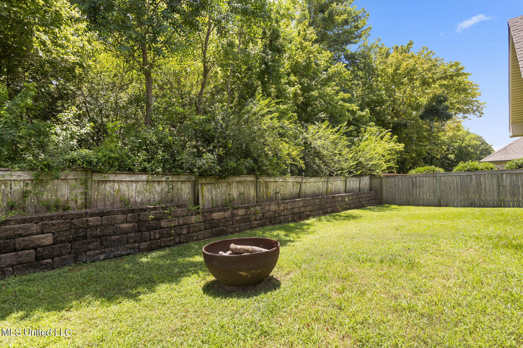 111 Meadow Pointe Cove Brandon, MS 39042 - Photo 25 of 27 111 Meadow Pointe Cove-24