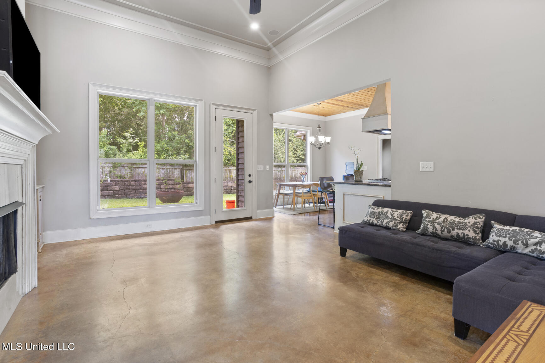 111 Meadow Pointe Cove Brandon, MS 39042 - Photo 5 of 27 111 Meadow Pointe Cove-4