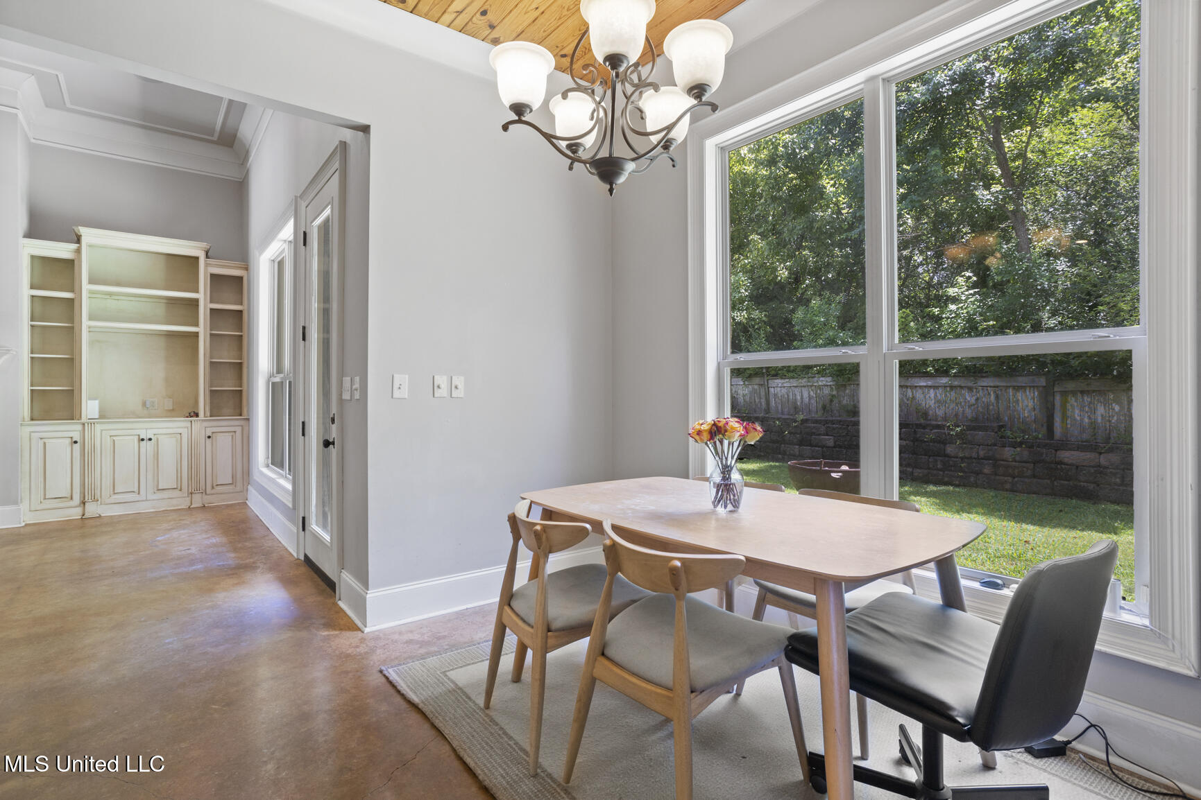 111 Meadow Pointe Cove Brandon, MS 39042 - Photo 8 of 27 111 Meadow Pointe Cove-7