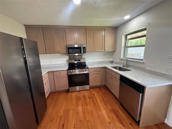 $1,500 | 9519 Westpark Drive, Benbrook, TX 76126