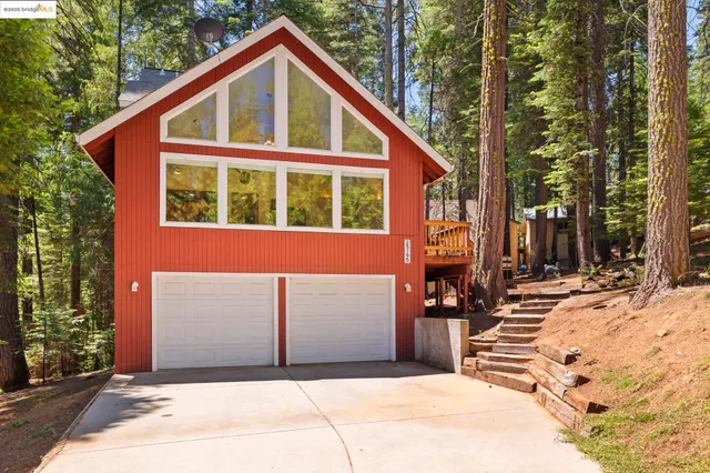 $435,000 | 25195 Esther Avenue, Long Barn, CA 95335