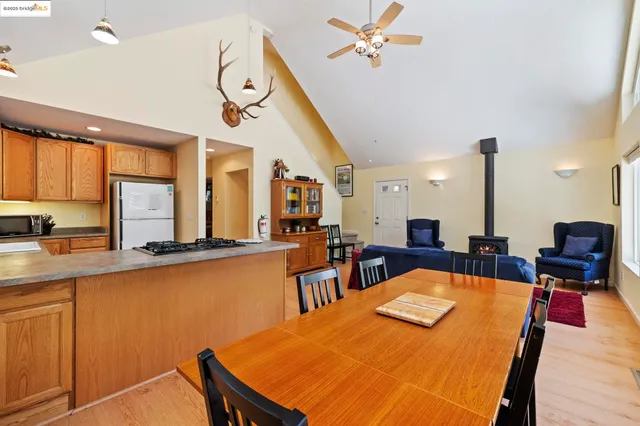 $435,000 | 25195 Esther Avenue, Long Barn, CA 95335