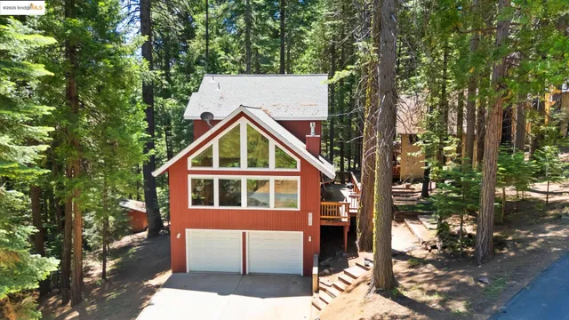 $435,000 | 25195 Esther Avenue, Long Barn, CA 95335