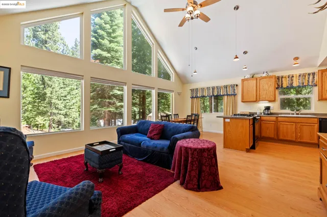 $435,000 | 25195 Esther Avenue, Long Barn, CA 95335