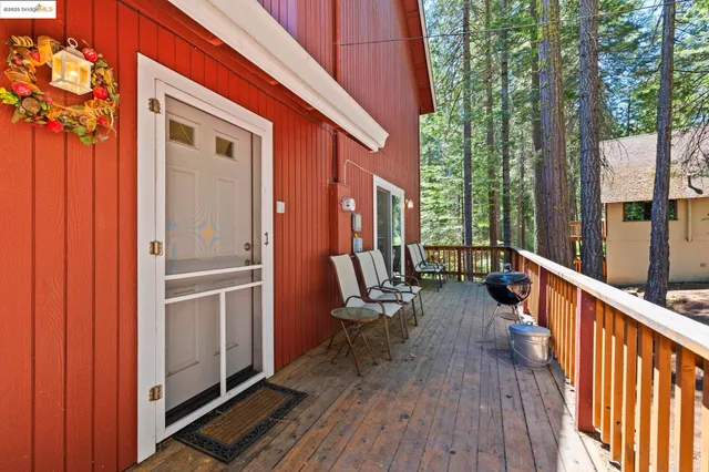 $435,000 | 25195 Esther Avenue, Long Barn, CA 95335