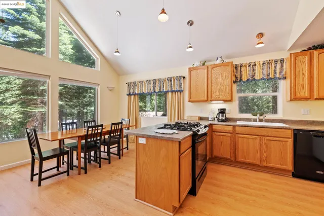 $435,000 | 25195 Esther Avenue, Long Barn, CA 95335