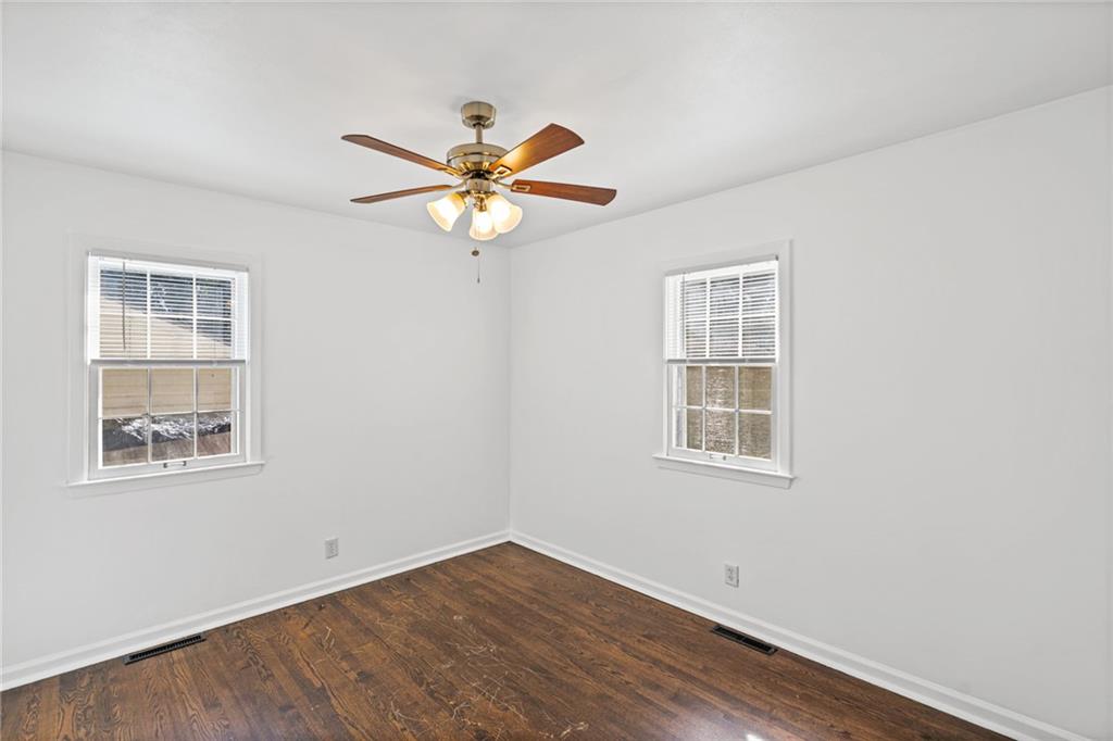 3916 South Spring Street Independence, MO 64055 - Photo 15 of 35 Gallery Image 15