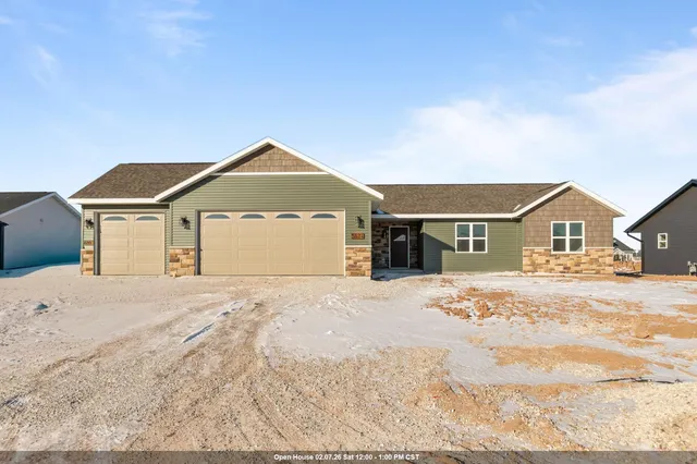 $411,900 | W5634 Tonys Way, Appleton, WI 54915