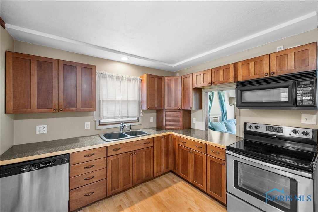 5105 West Fremont Road Port Clinton, OH 43452 - Photo 10 of 27 Gallery Image 10