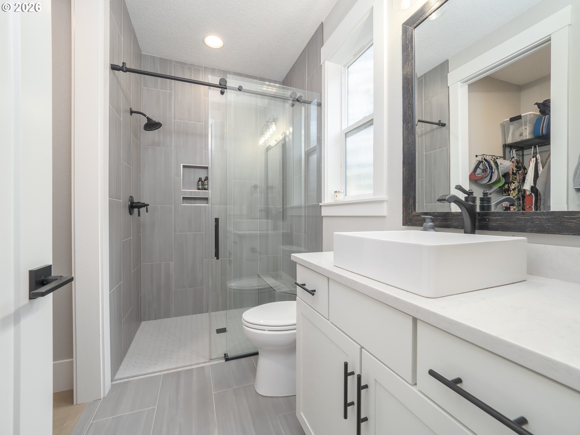 15628 Quarry Road Lake Oswego, OR 97035 - Photo 7 of 48 Bathroom