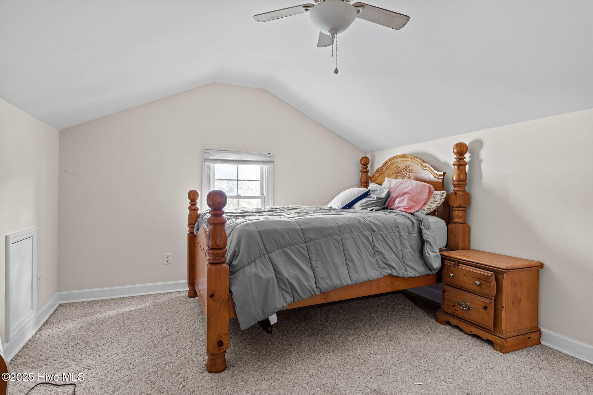 477 Harkers Island Road Beaufort, NC 28516 - Photo 24 of 38 Upstairs Bedroom