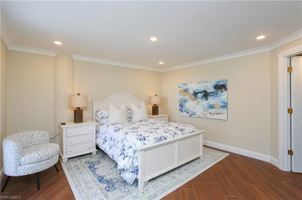 $12,000 | 4041 Gulf Shore Boulevard North, Unit 305, Naples, FL 34103