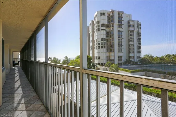 $12,000 | 4041 Gulf Shore Boulevard North, Unit 305, Naples, FL 34103