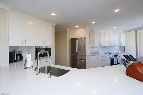 $12,000 | 4041 Gulf Shore Boulevard North, Unit 305, Naples, FL 34103