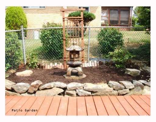 602 Burchfield Road Allison Park, PA 15101 - Photo 6 of 17 Yard/Garden.