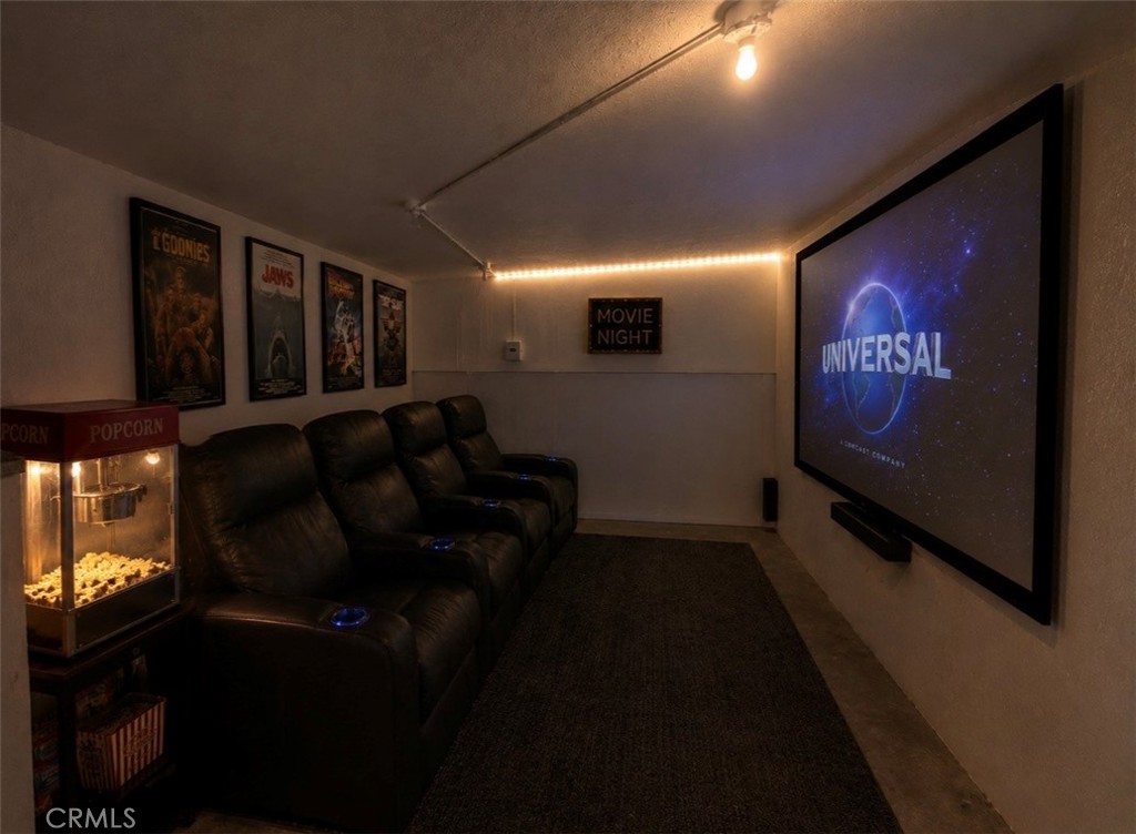 351 Armory Road Barstow, CA 92311 - Photo 29 of 35 a living room with furniture