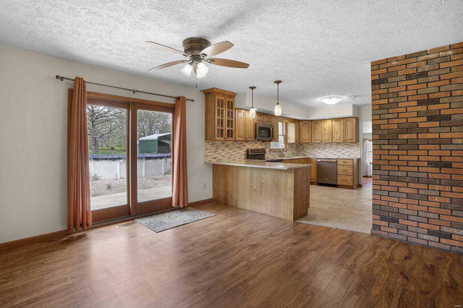 127 Schrage Road Pocahontas, IL 62275 - Photo 6 of 28