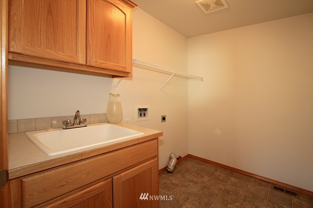 518 North Laventure Road Mount Vernon, WA 98273 - Photo 12 of 15 Gallery Image 12