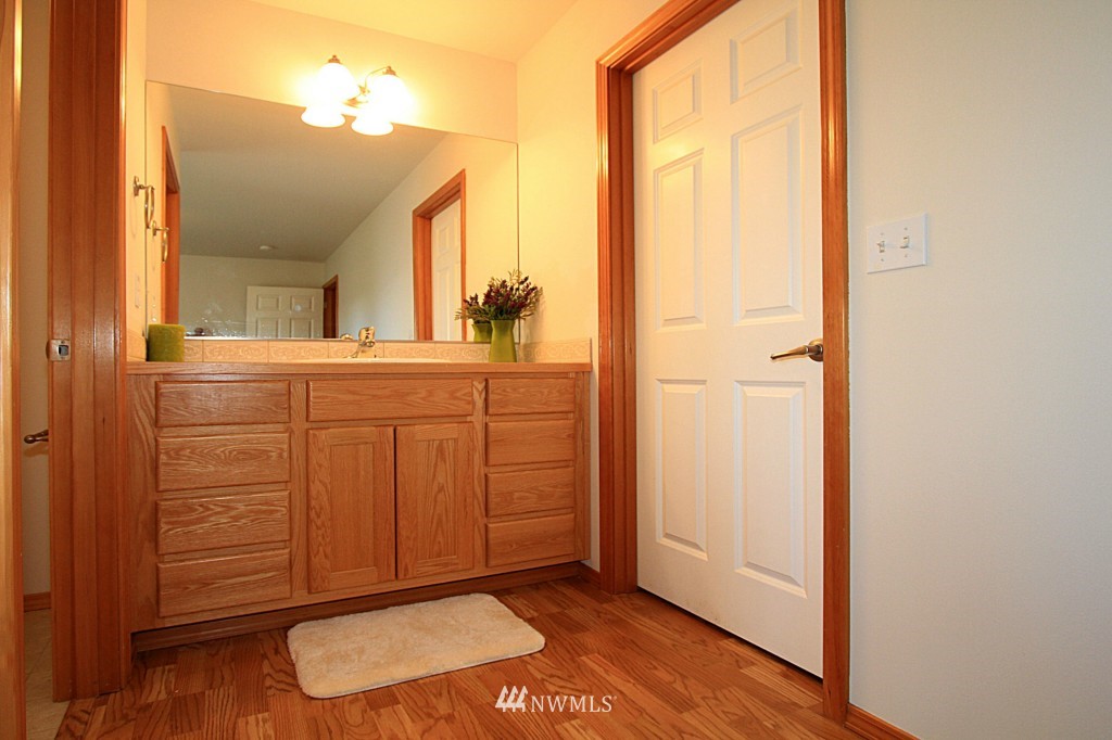 518 North Laventure Road Mount Vernon, WA 98273 - Photo 10 of 15 Gallery Image 10