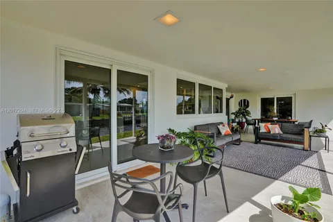 $675,000 | 1821 Northwest 33rd Court, Oakland Park, FL 33309