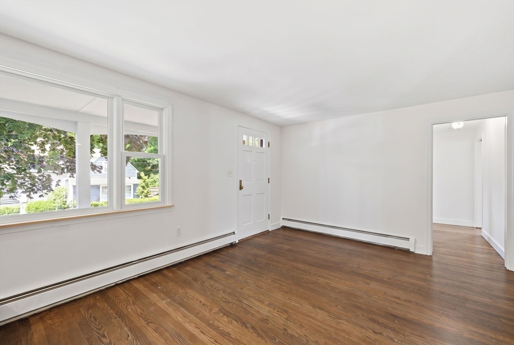 21 Shepard Street Marblehead, MA 01945 - Photo 17 of 31