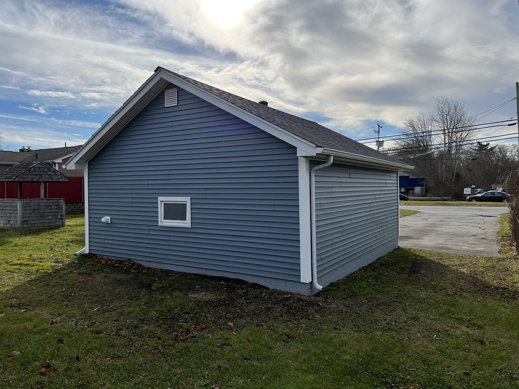822 State Road Westport, MA 02790 - Photo 7 of 31 Gallery Image 7