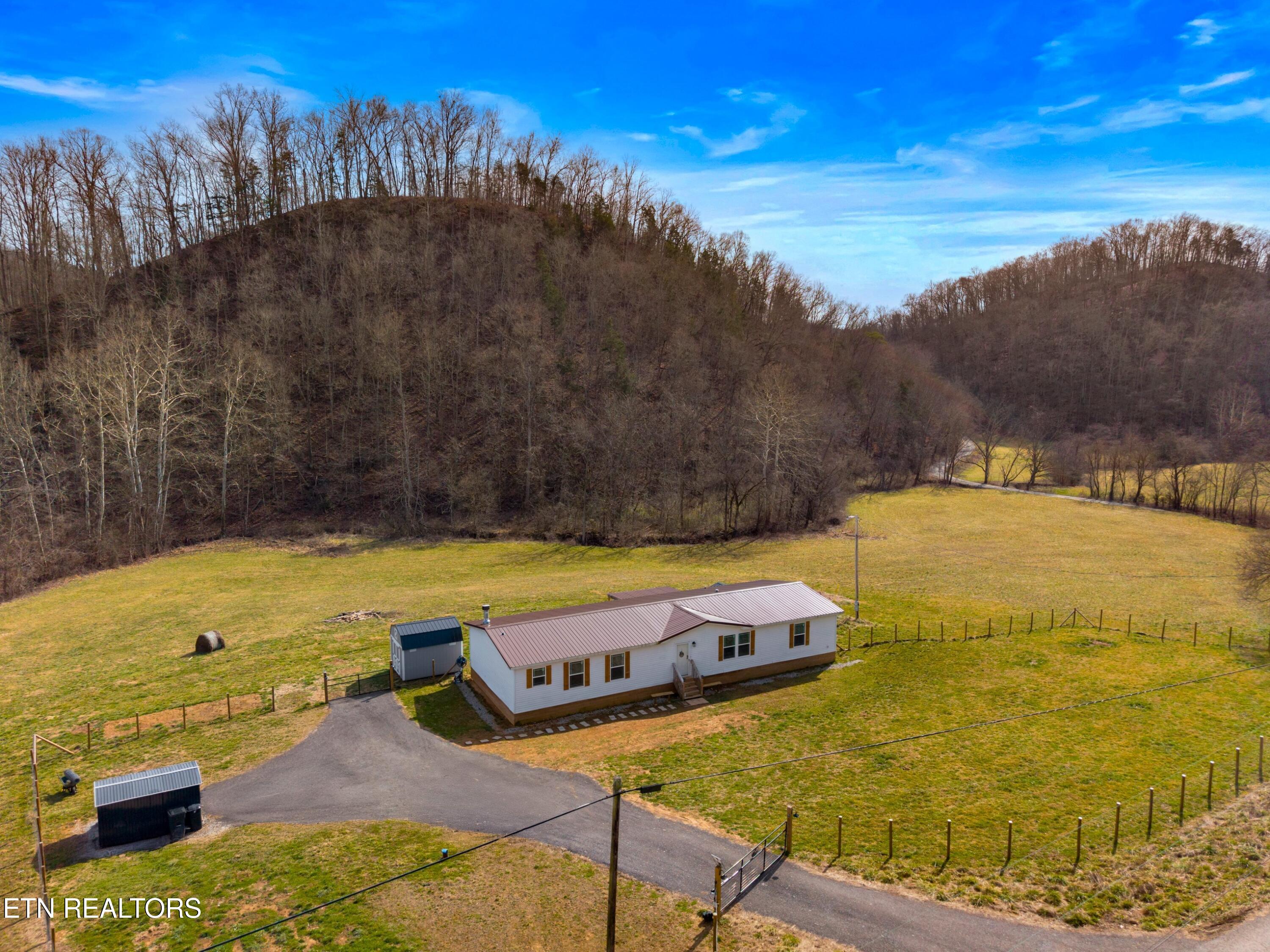 2484 Upper Caney Valley Road Tazewell, TN 37879 - Photo 34 of 46 035-2484UpperCaneyValley-Tazewell-TN-378