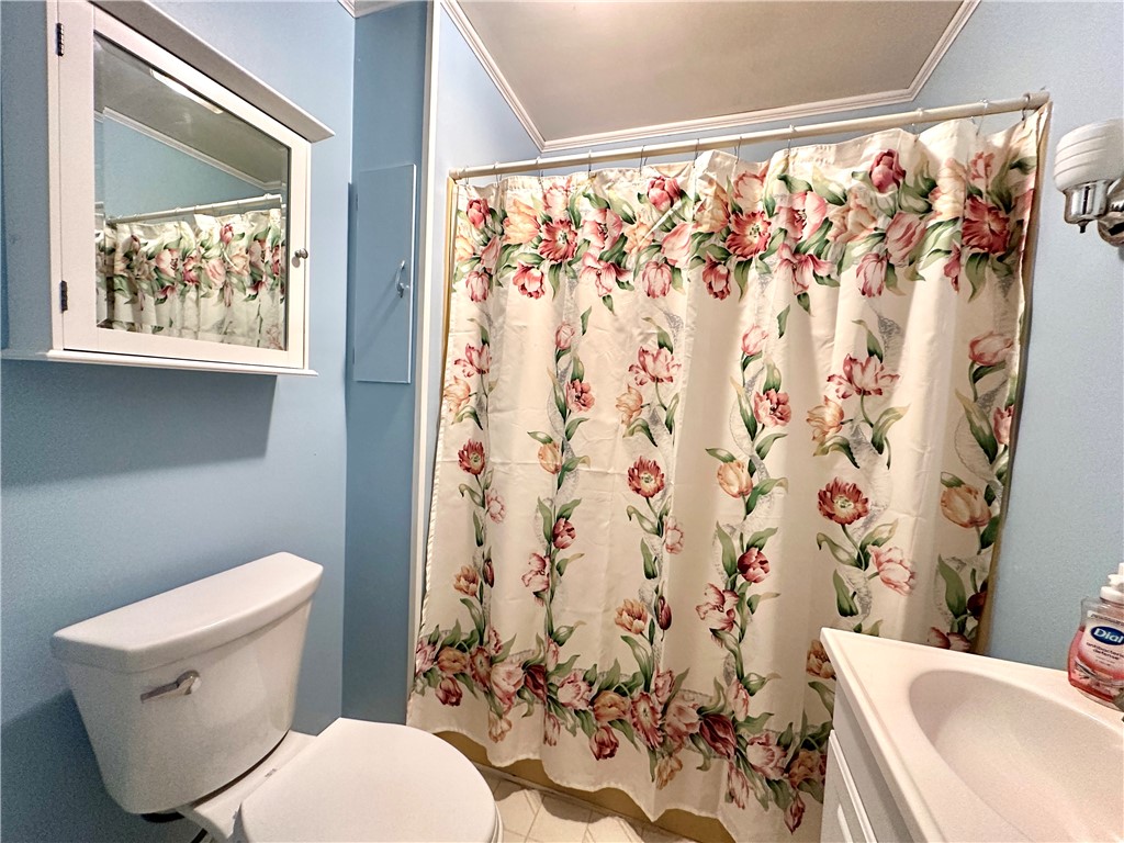 47 Maple Street, Unit 101 Addison, NY 14801 - Photo 10 of 35 Apt 102 bathroom