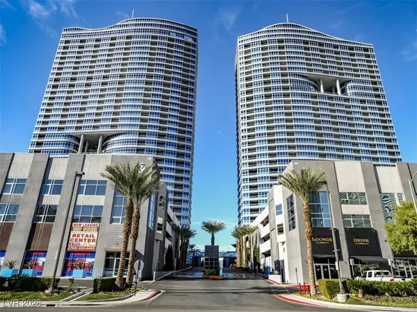 $3,950 | 4525 Dean Martin Drive, Unit 1608, Las Vegas, NV 89103