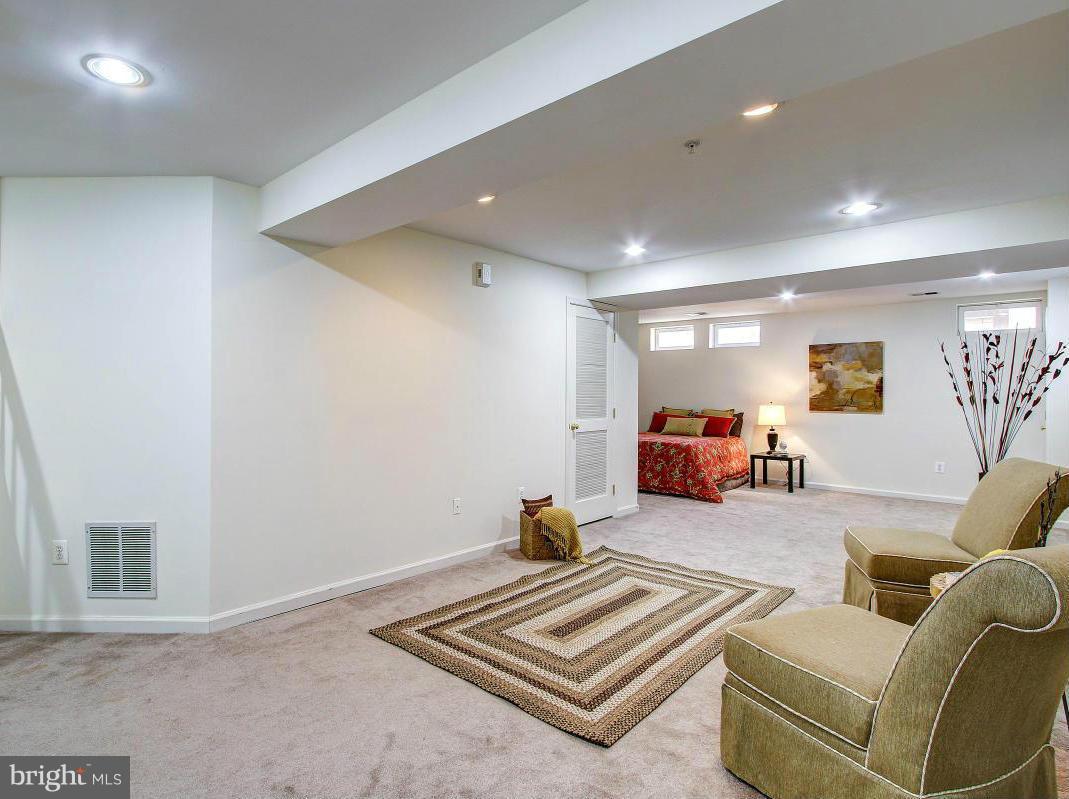 13922 Lullaby Road Germantown, MD 20874 - Photo 24 of 29 Basement