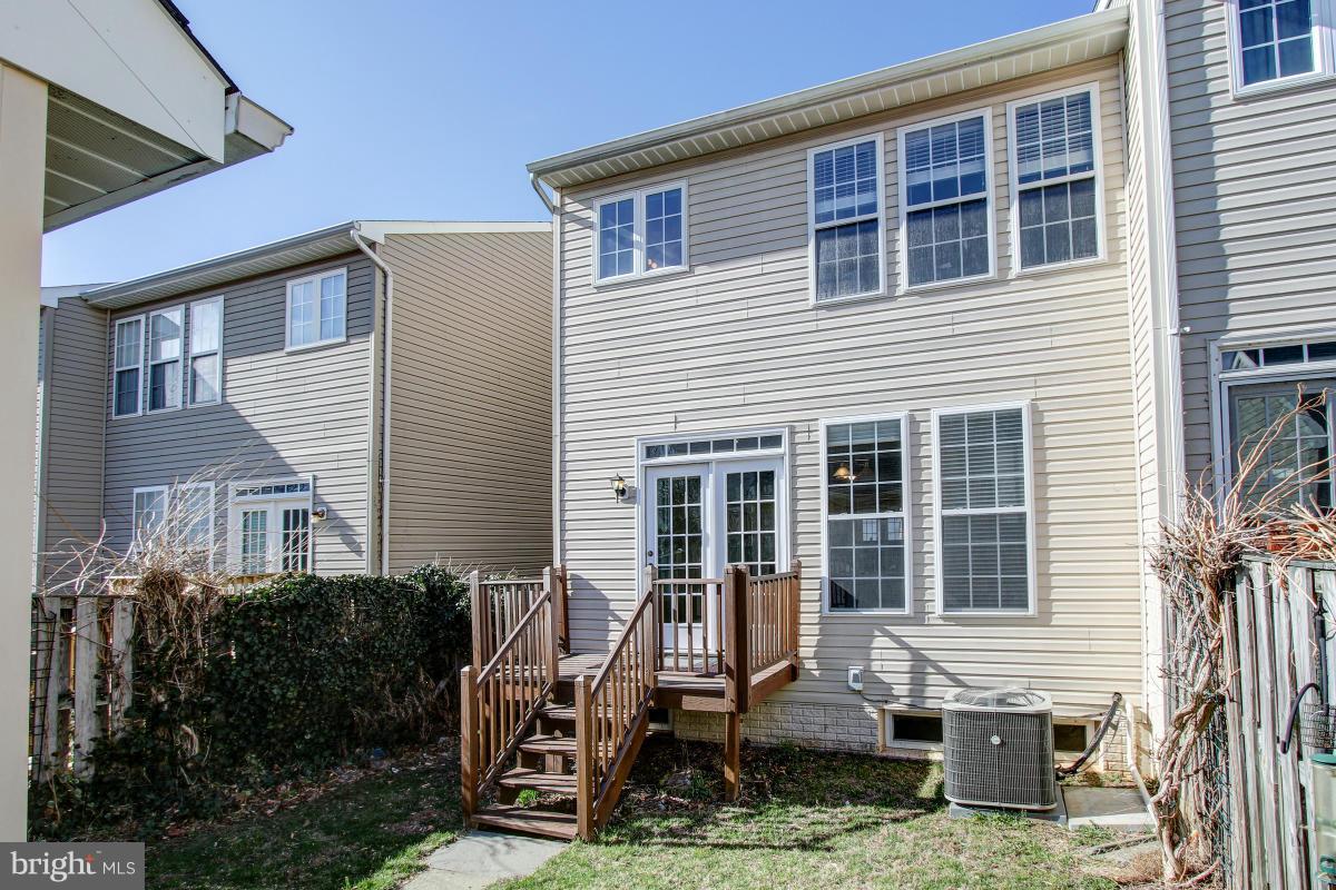 13922 Lullaby Road Germantown, MD 20874 - Photo 29 of 29 Exterior (Rear)