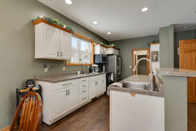 $355,900 | 100 Creekside Court, Coon Valley, WI 54623