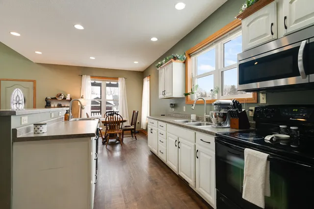 $355,900 | 100 Creekside Court, Coon Valley, WI 54623