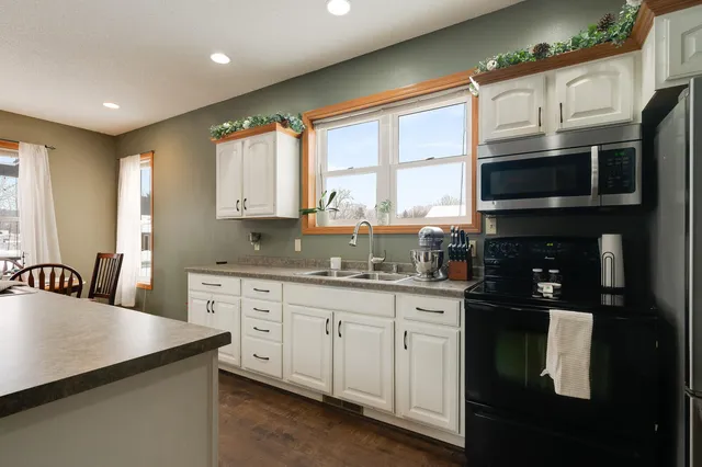 $355,900 | 100 Creekside Court, Coon Valley, WI 54623