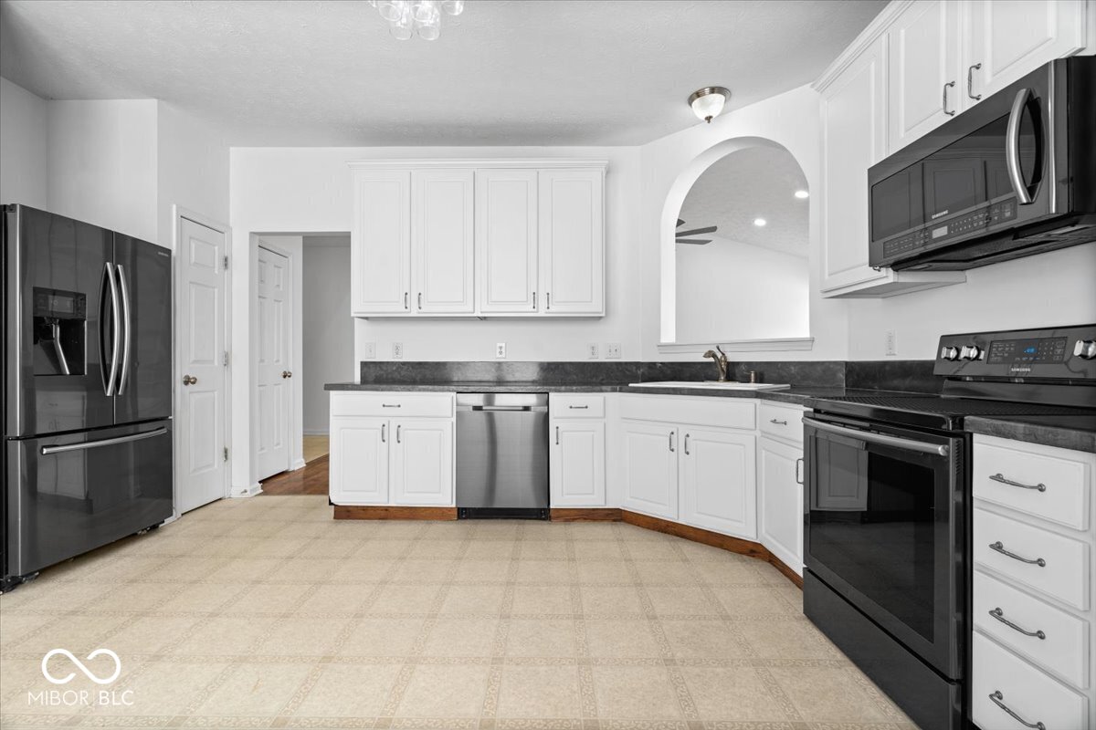 1256 Tenor Place Indianapolis, IN 46231 - Photo 12 of 40