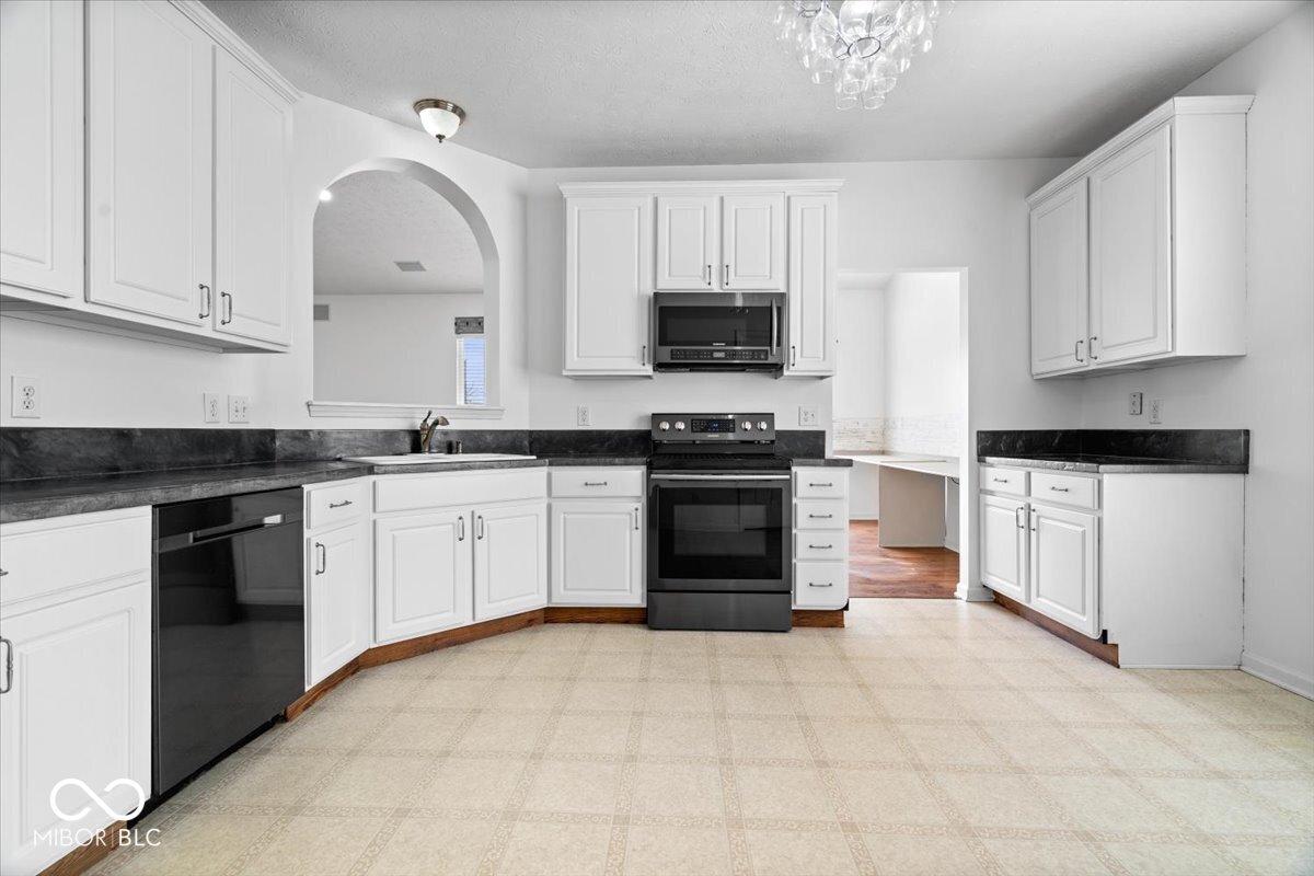 1256 Tenor Place Indianapolis, IN 46231 - Photo 13 of 40