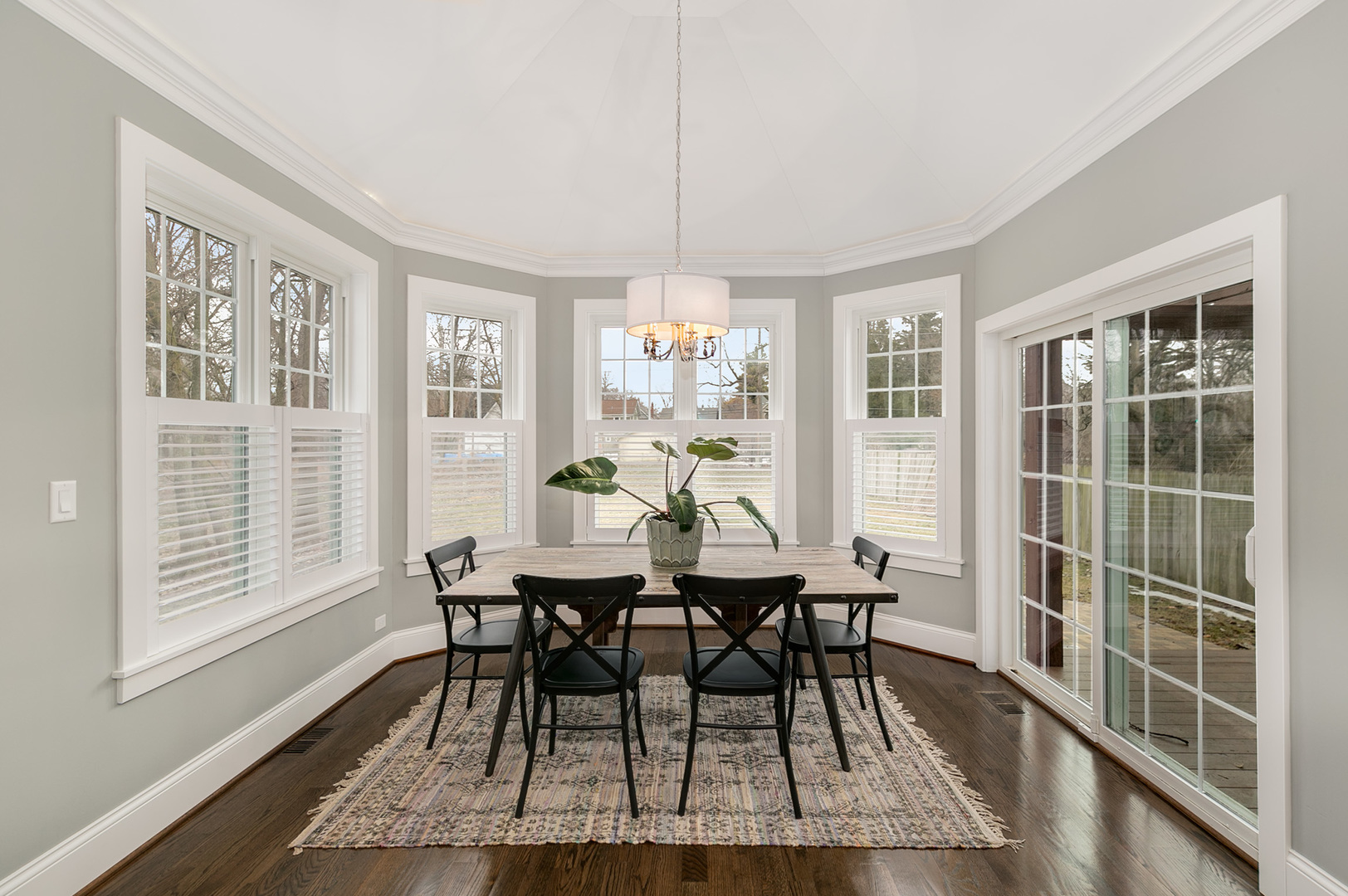 192 Gage Road Riverside, IL 60546 - Photo 13 of 41